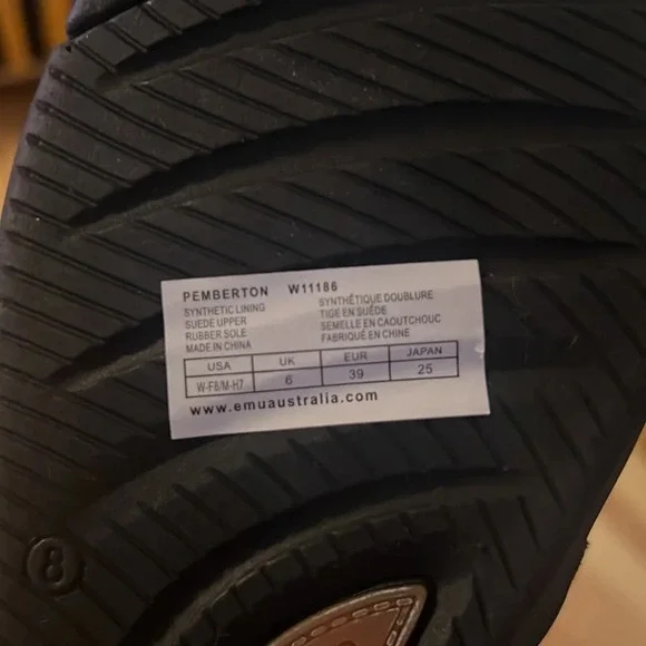 Pemberton by EMU Australia. Size 8 - Picture 10 of 10